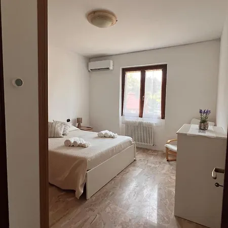 Apartment Casa Arnold With Garden Near Maggiore *